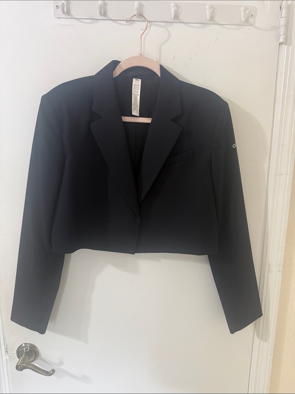 ALO Yoga Cropped Black Blazer Jacket